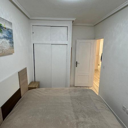 Playa Del Cura Apartment With 2 Bedrooms Torrevieja Exterior photo